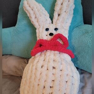 HANDMADE CROCHETED STUFFED BUNNY RABBIT WHITE RED BOW SHPER SOFT FLUFFY CUTE EUC
